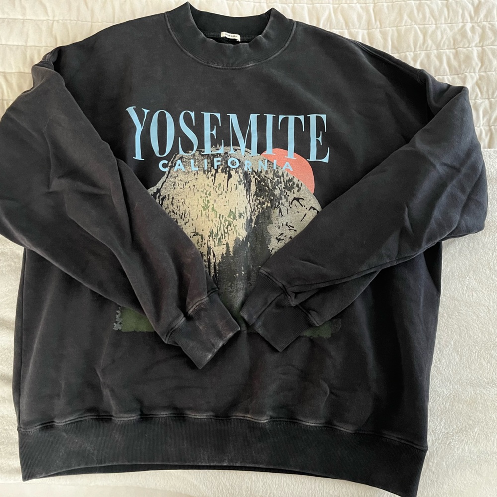 Abercrombie Men’s Oversized Yosemite Sweatshirt